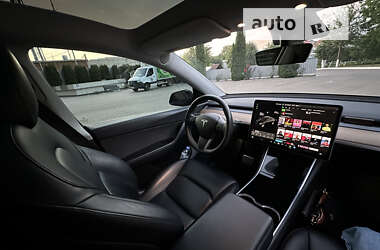 Внедорожник / Кроссовер Tesla Model Y 2020 в 