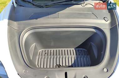 Внедорожник / Кроссовер Tesla Model Y 2020 в 