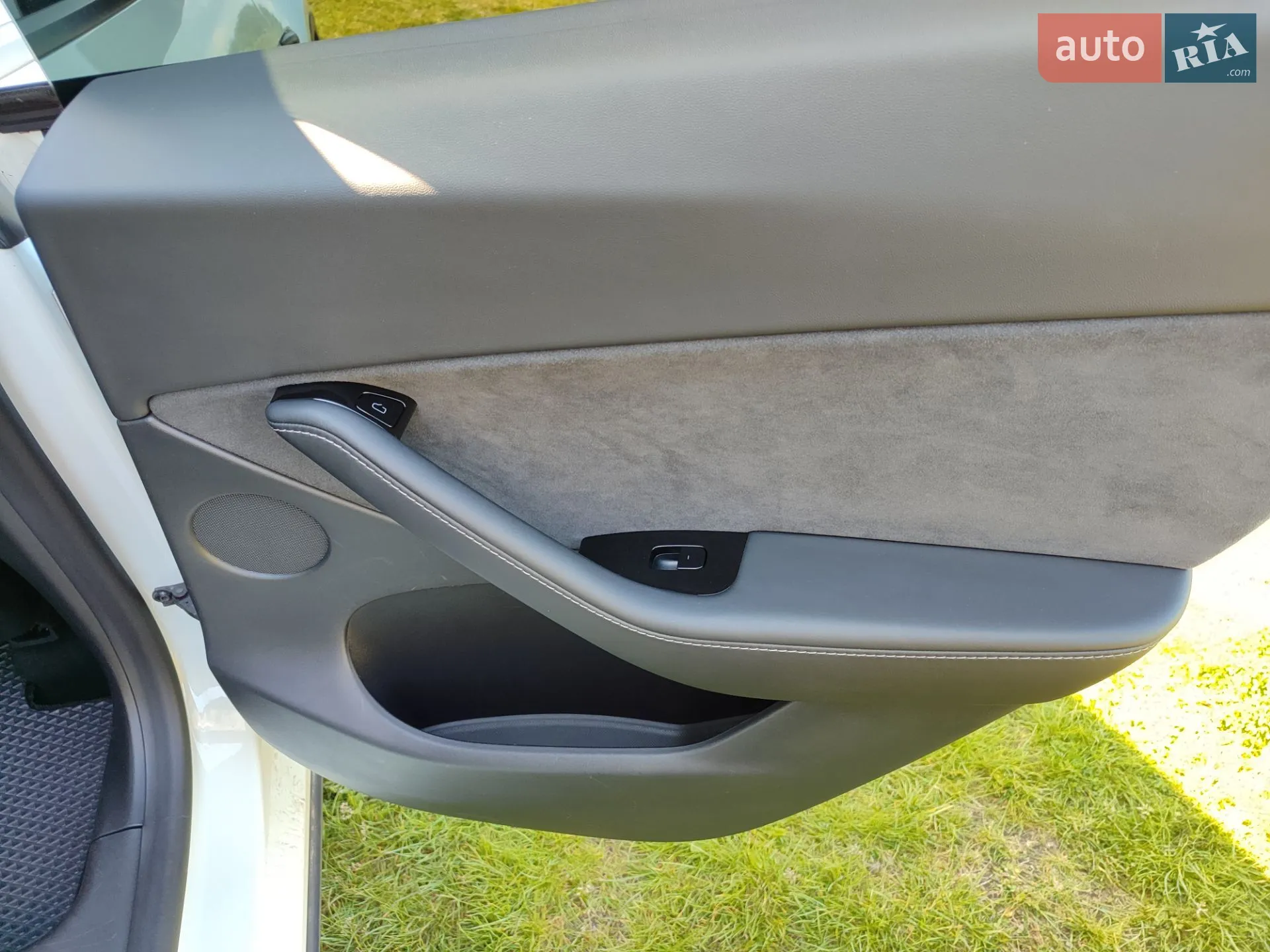 2020 Tesla Model Y - мініатюра 13