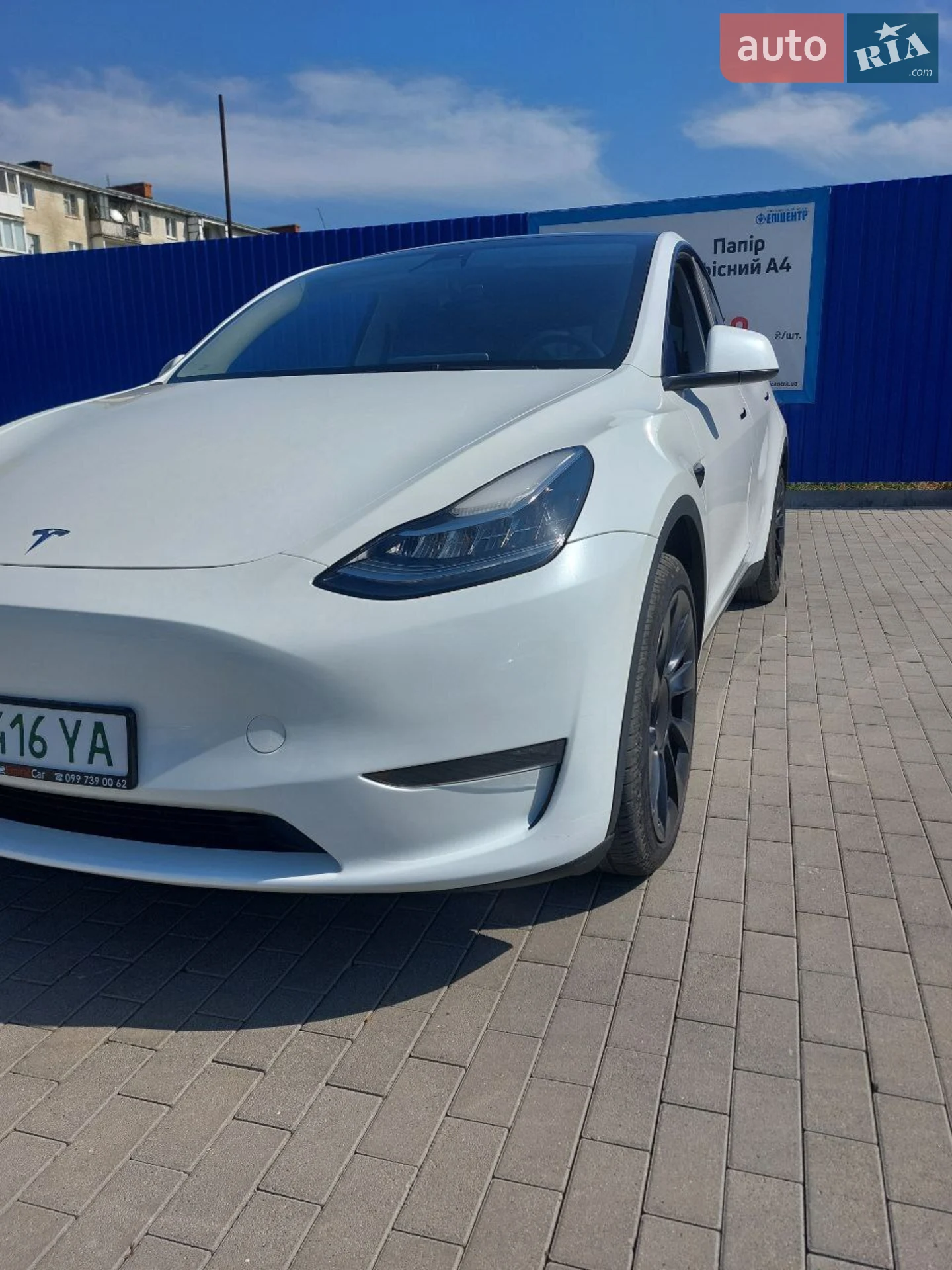 2023 Tesla Model Y - мініатюра 2