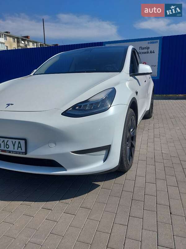 Внедорожник / Кроссовер Tesla Model Y 2023 в Калуше