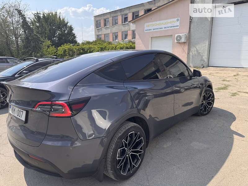 Позашляховик / Кросовер Tesla Model Y 2023 в Миколаєві