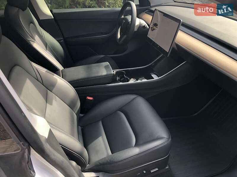 Внедорожник / Кроссовер Tesla Model Y 2020 в Каменском