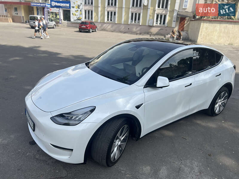 Внедорожник / Кроссовер Tesla Model Y 2020 в Тернополе