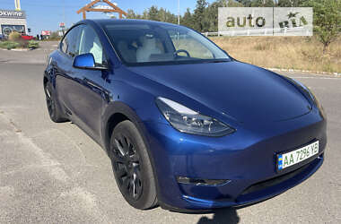 Внедорожник / Кроссовер Tesla Model Y 2023 в Киеве