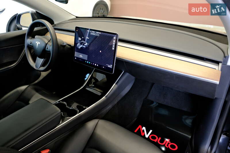 Внедорожник / Кроссовер Tesla Model Y 2020 в Одессе