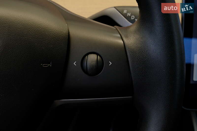 Внедорожник / Кроссовер Tesla Model Y 2020 в Одессе