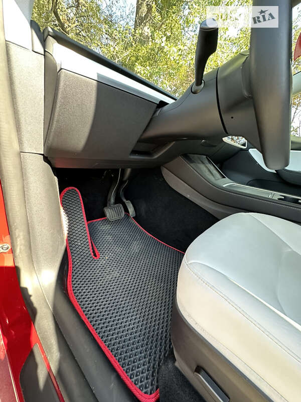 Внедорожник / Кроссовер Tesla Model Y 2022 в Ивано-Франковске фото 49 Внедорожник / Кроссовер Tesla Model Y 2022 в Ивано-Франковске