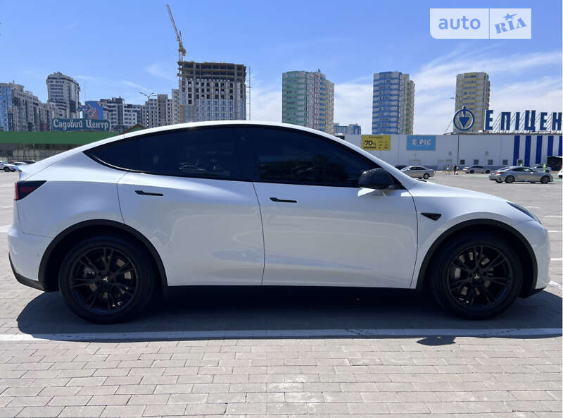 Позашляховик / Кросовер Tesla Model Y 2021 в Одесі