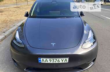 Внедорожник / Кроссовер Tesla Model Y 2023 в Киеве