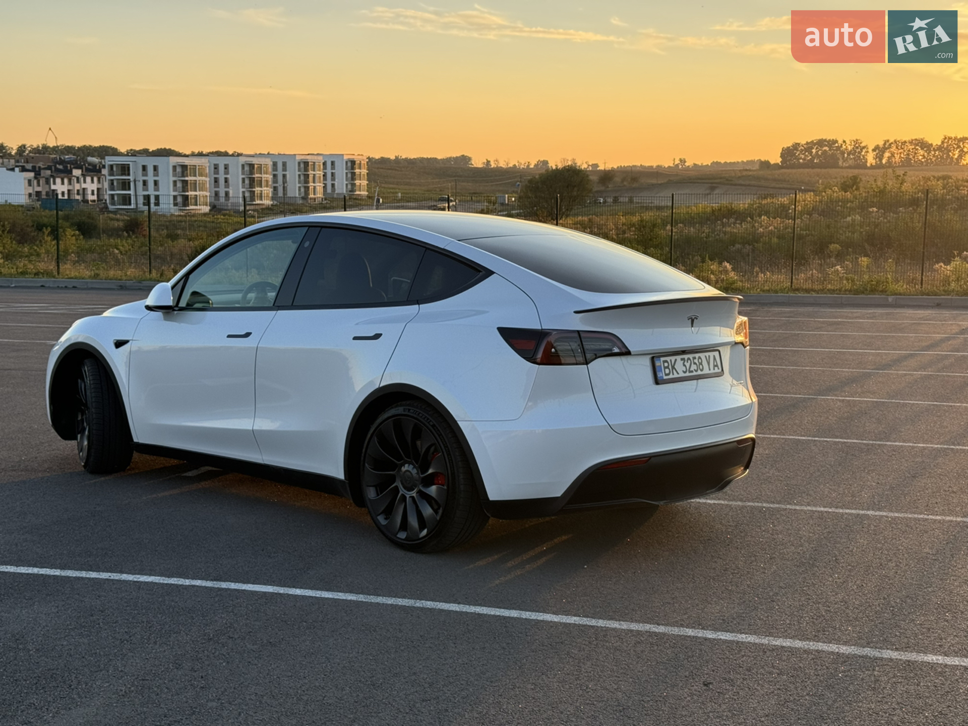 2023 Tesla Model Y - мініатюра 2
