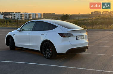 Внедорожник / Кроссовер Tesla Model Y 2023 в 