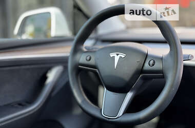 Внедорожник / Кроссовер Tesla Model Y 2023 в Киеве