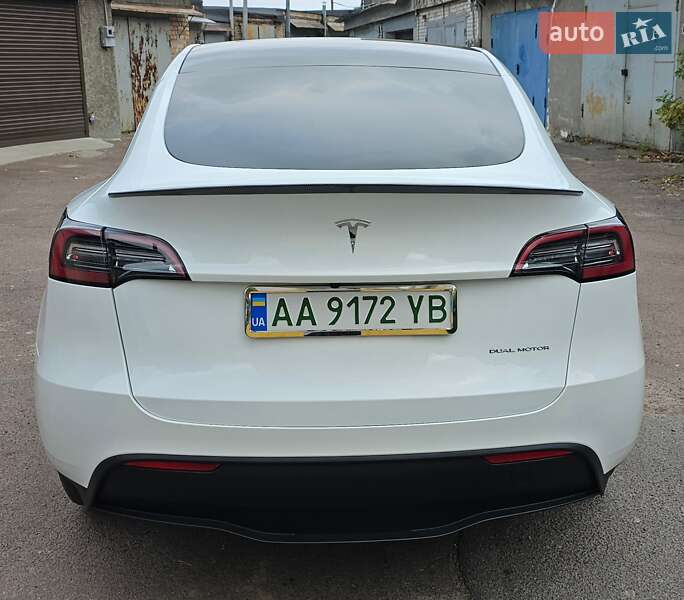 Позашляховик / Кросовер Tesla Model Y 2023 в Києві