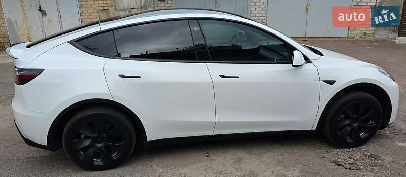 Позашляховик / Кросовер Tesla Model Y 2023 в Києві