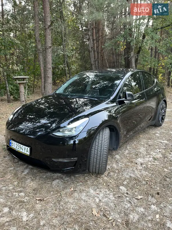 Tesla Model Y 2021