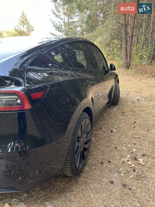 Внедорожник / Кроссовер Tesla Model Y 2021 в Полтаве