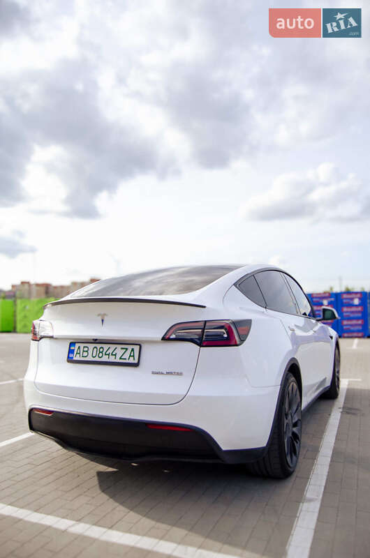 Позашляховик / Кросовер Tesla Model Y 2021 в Вінниці