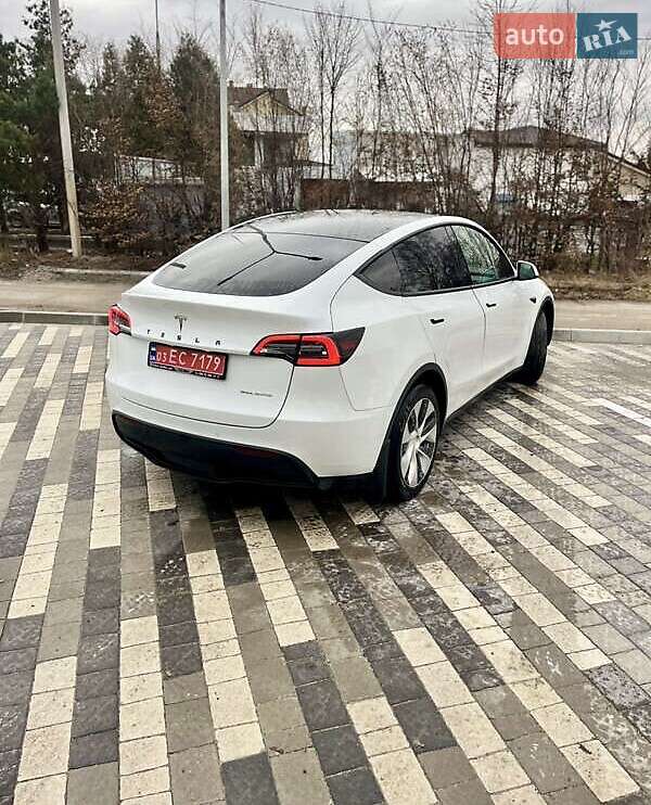 Позашляховик / Кросовер Tesla Model Y 2021 в Києві