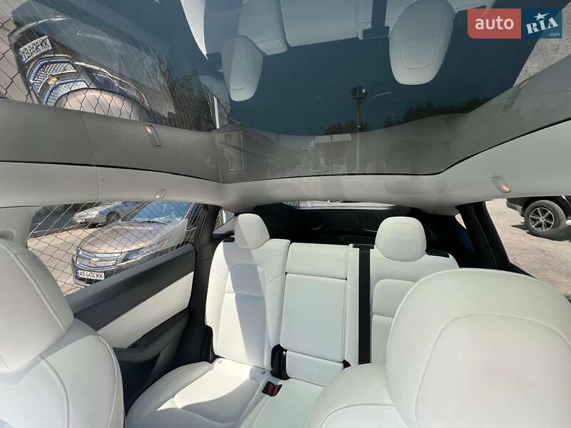 Внедорожник / Кроссовер Tesla Model Y 2020 в Виннице