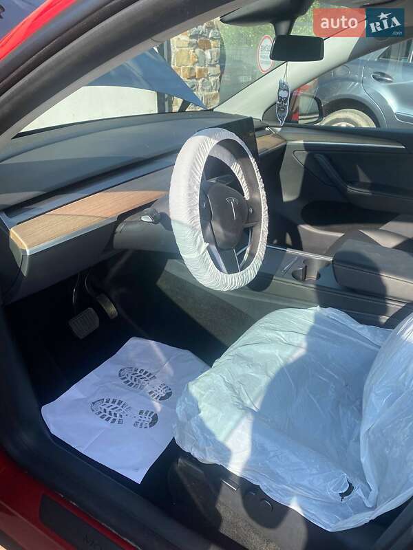 Внедорожник / Кроссовер Tesla Model Y 2023 в Львове
