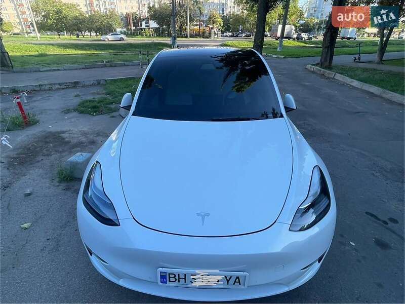 Внедорожник / Кроссовер Tesla Model Y 2021 в 