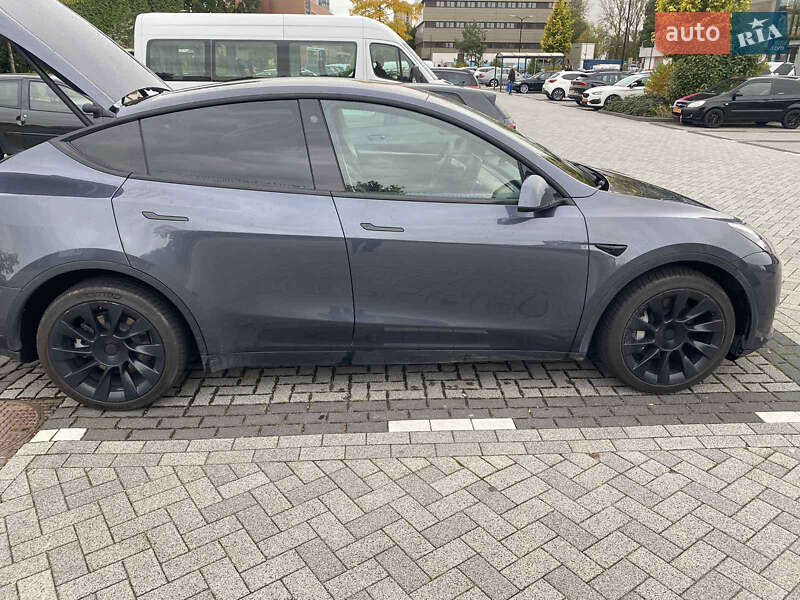 Внедорожник / Кроссовер Tesla Model Y 2022 в Львове