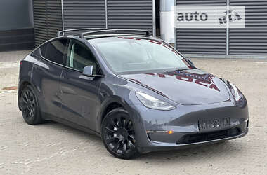 Внедорожник / Кроссовер Tesla Model Y 2021 в Киеве