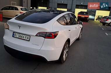 Внедорожник / Кроссовер Tesla Model Y 2020 в Киеве