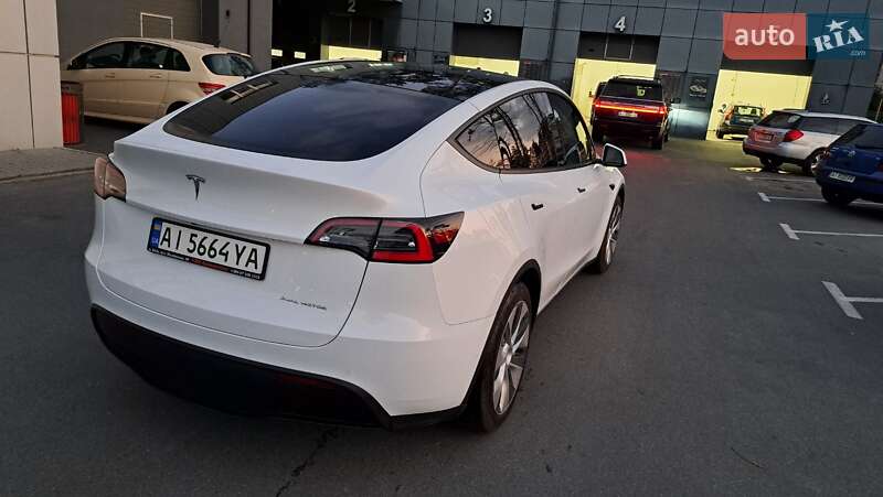 Позашляховик / Кросовер Tesla Model Y 2020 в Києві