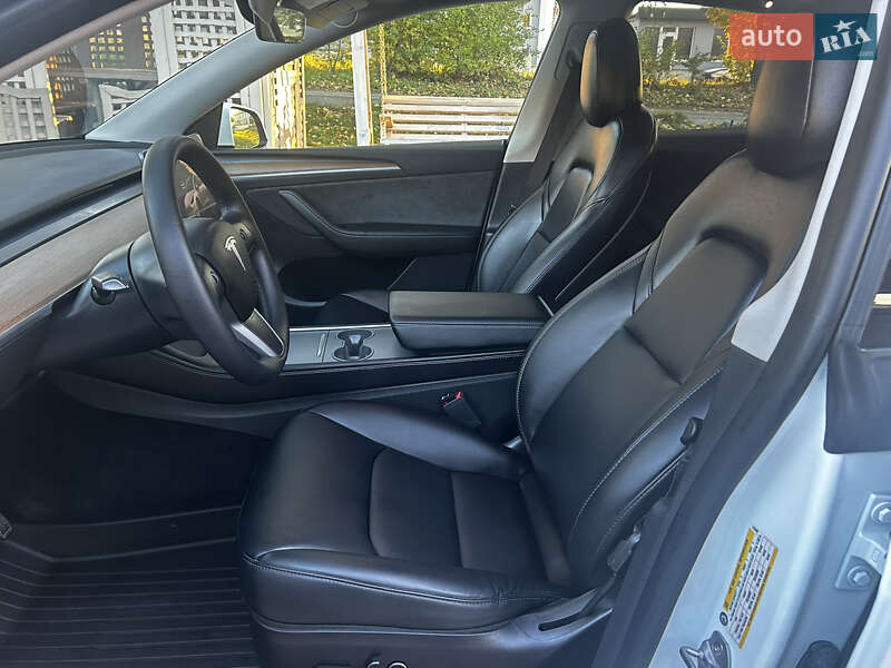 Внедорожник / Кроссовер Tesla Model Y 2022 в Тернополе
