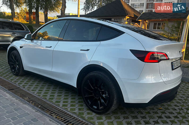 Внедорожник / Кроссовер Tesla Model Y 2022 в Тернополе