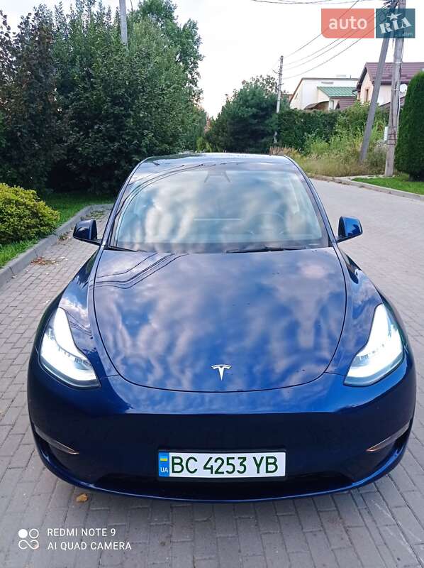 Внедорожник / Кроссовер Tesla Model Y 2021 в Львове