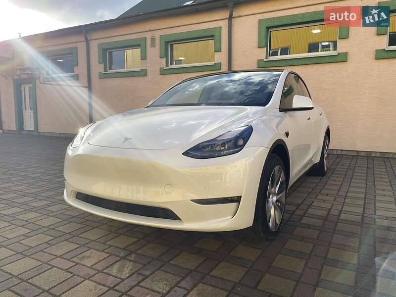 Внедорожник / Кроссовер Tesla Model Y 2023 в 