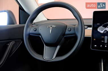 Внедорожник / Кроссовер Tesla Model Y 2020 в 