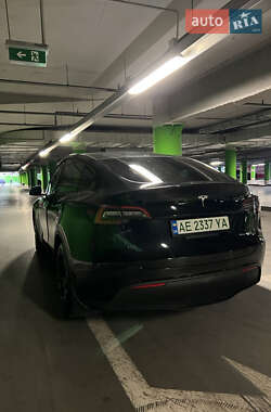 Внедорожник / Кроссовер Tesla Model Y 2021 в 