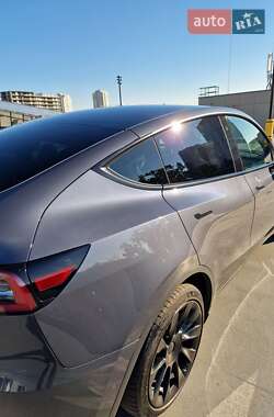 Внедорожник / Кроссовер Tesla Model Y 2021 в 