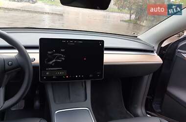 Внедорожник / Кроссовер Tesla Model Y 2023 в Ивано-Франковске