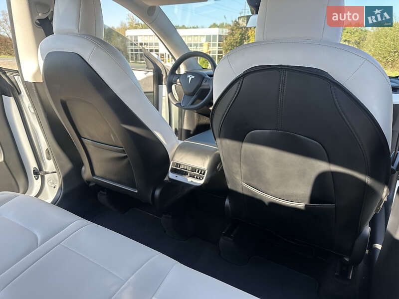 Внедорожник / Кроссовер Tesla Model Y 2022 в Коломые