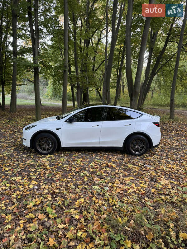 Внедорожник / Кроссовер Tesla Model Y 2022 в Тернополе фото 20 Внедорожник / Кроссовер Tesla Model Y 2022 в Тернополе