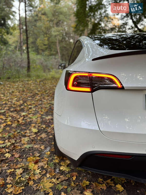 Внедорожник / Кроссовер Tesla Model Y 2022 в Тернополе фото 25 Внедорожник / Кроссовер Tesla Model Y 2022 в Тернополе