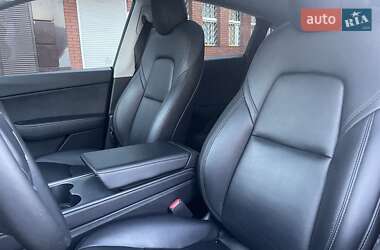 Внедорожник / Кроссовер Tesla Model Y 2021 в Львове