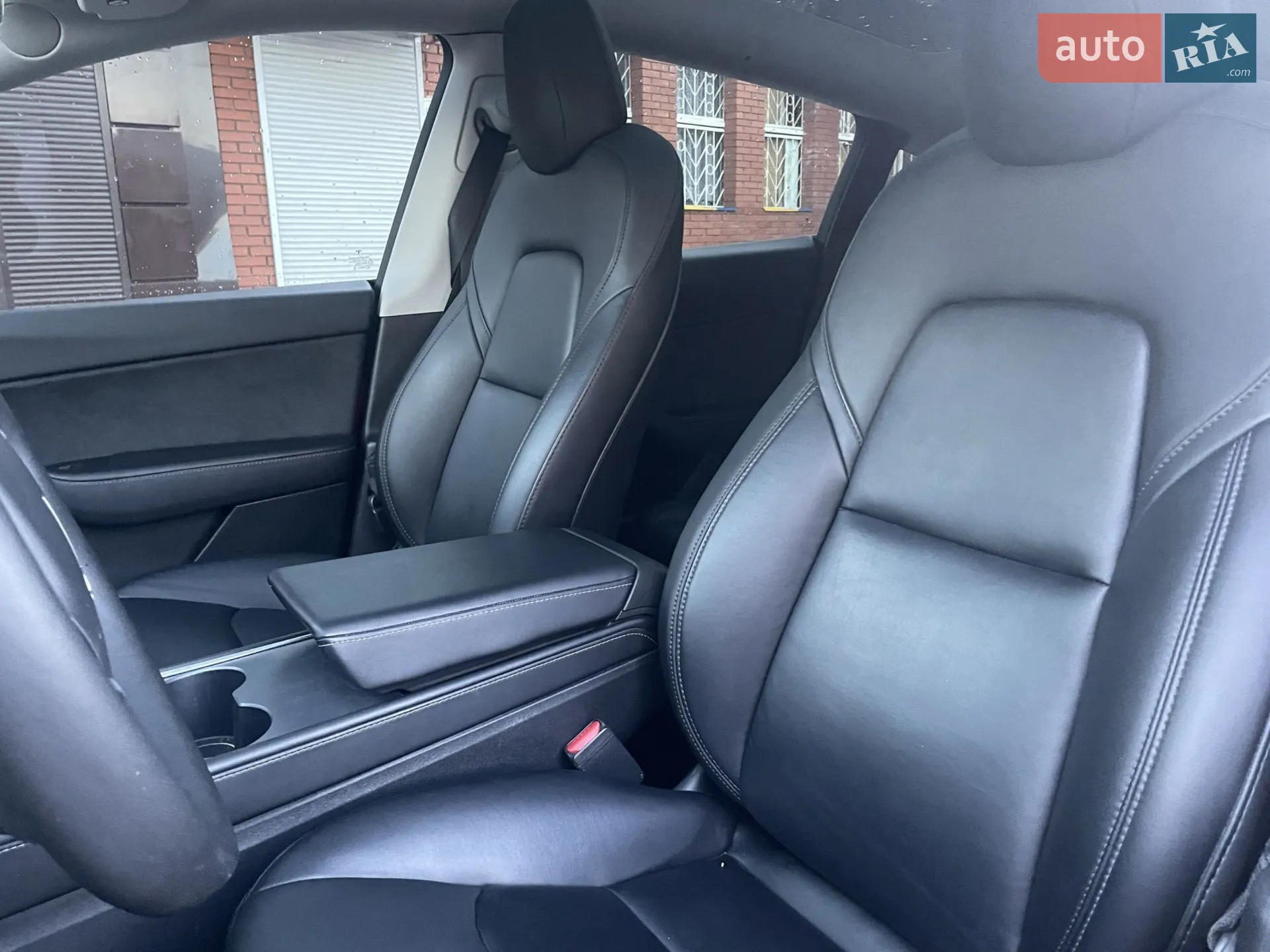 2021 Tesla Model Y - мініатюра 8