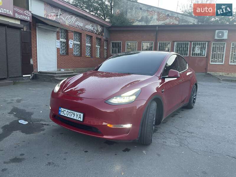 Позашляховик / Кросовер Tesla Model Y 2021 в Львові