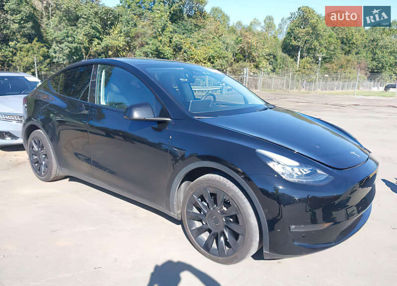 Tesla Model Y 2022