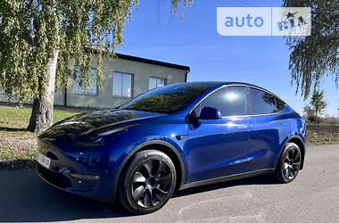 Позашляховик / Кросовер Tesla Model Y 2022 в Івано-Франківську