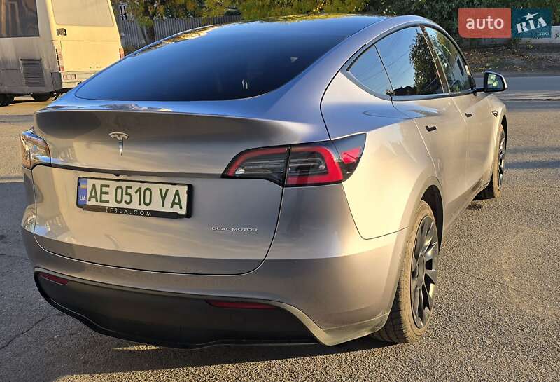 Внедорожник / Кроссовер Tesla Model Y 2023 в Днепре