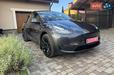Внедорожник / Кроссовер Tesla Model Y 2024 в 
