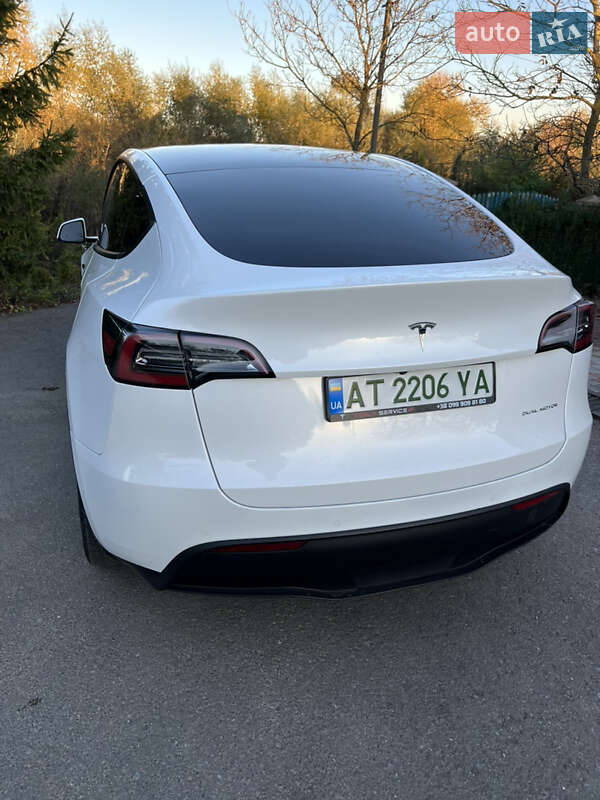 Позашляховик / Кросовер Tesla Model Y 2020 в Івано-Франківську
