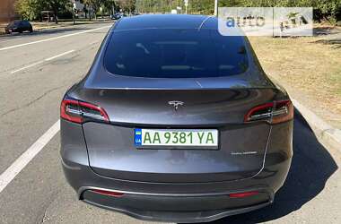 Позашляховик / Кросовер Tesla Model Y 2023 в Києві